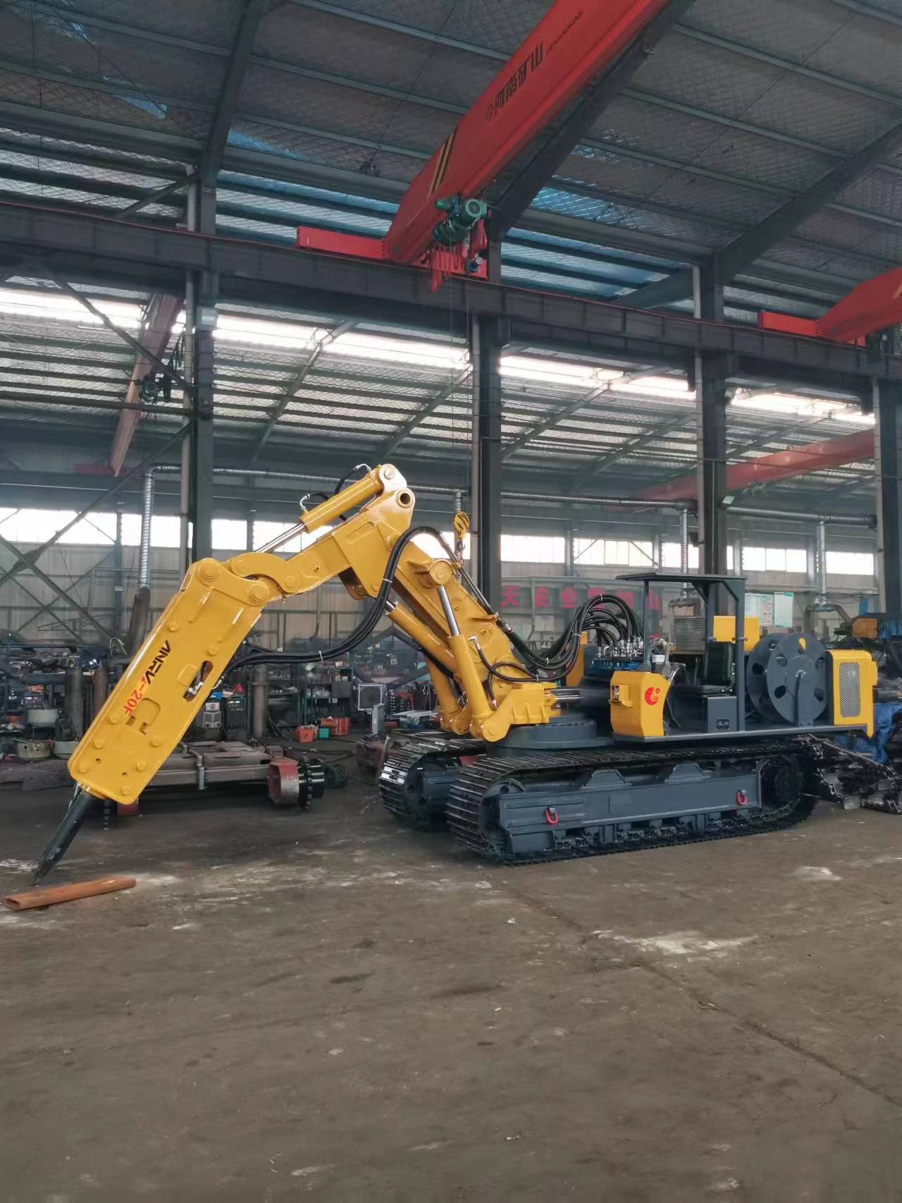 2026煤矿安全与电动化新趋势：防爆液压挖掘机和履带电动扒渣机成首选设备